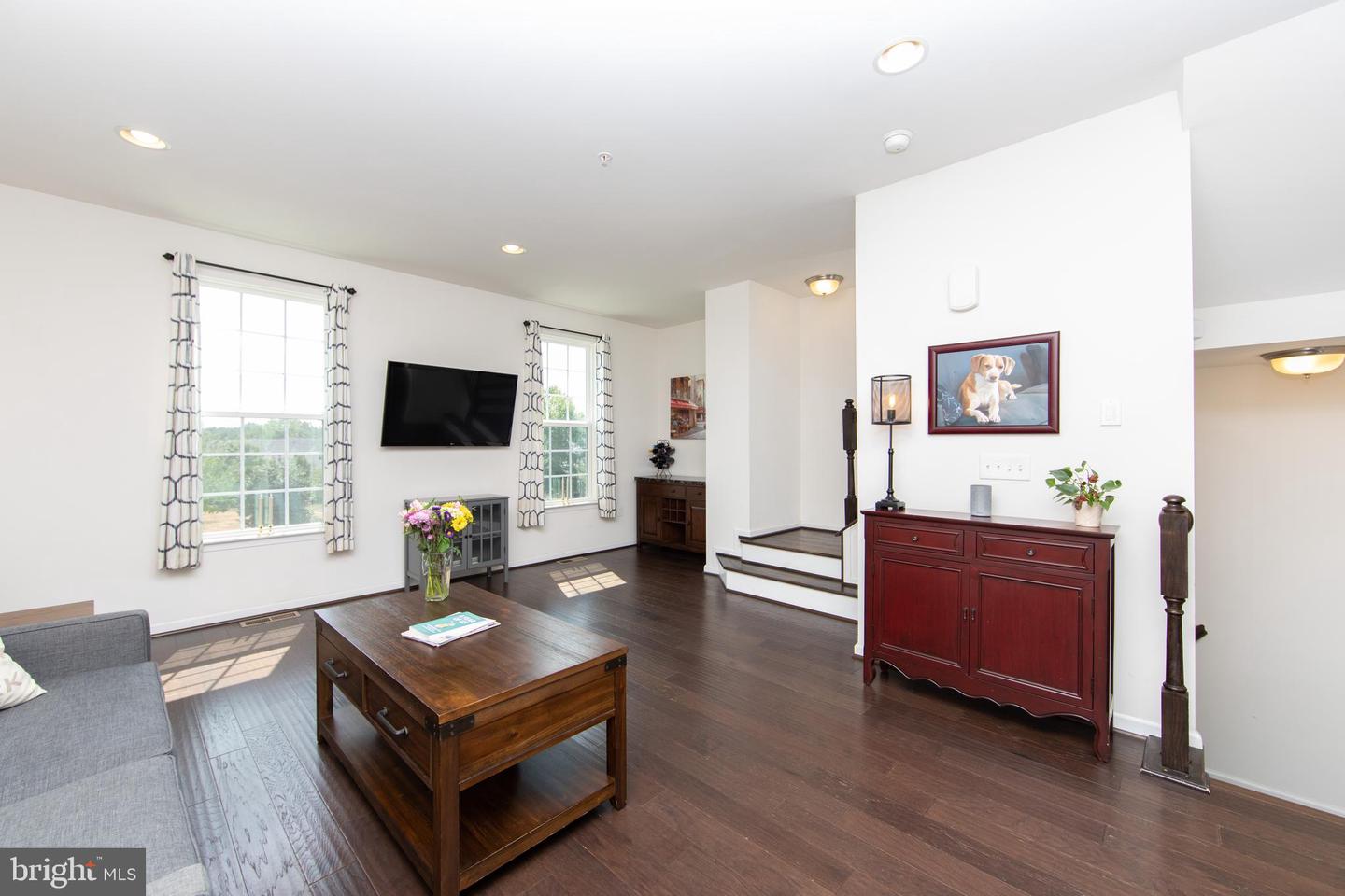 65 OLD CEDARBROOK ROAD Unit: 9