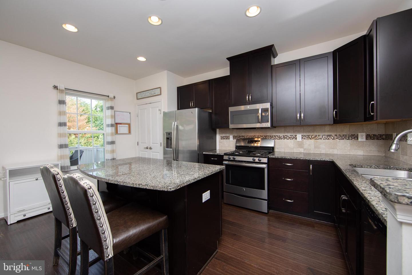 65 OLD CEDARBROOK ROAD Unit: 9