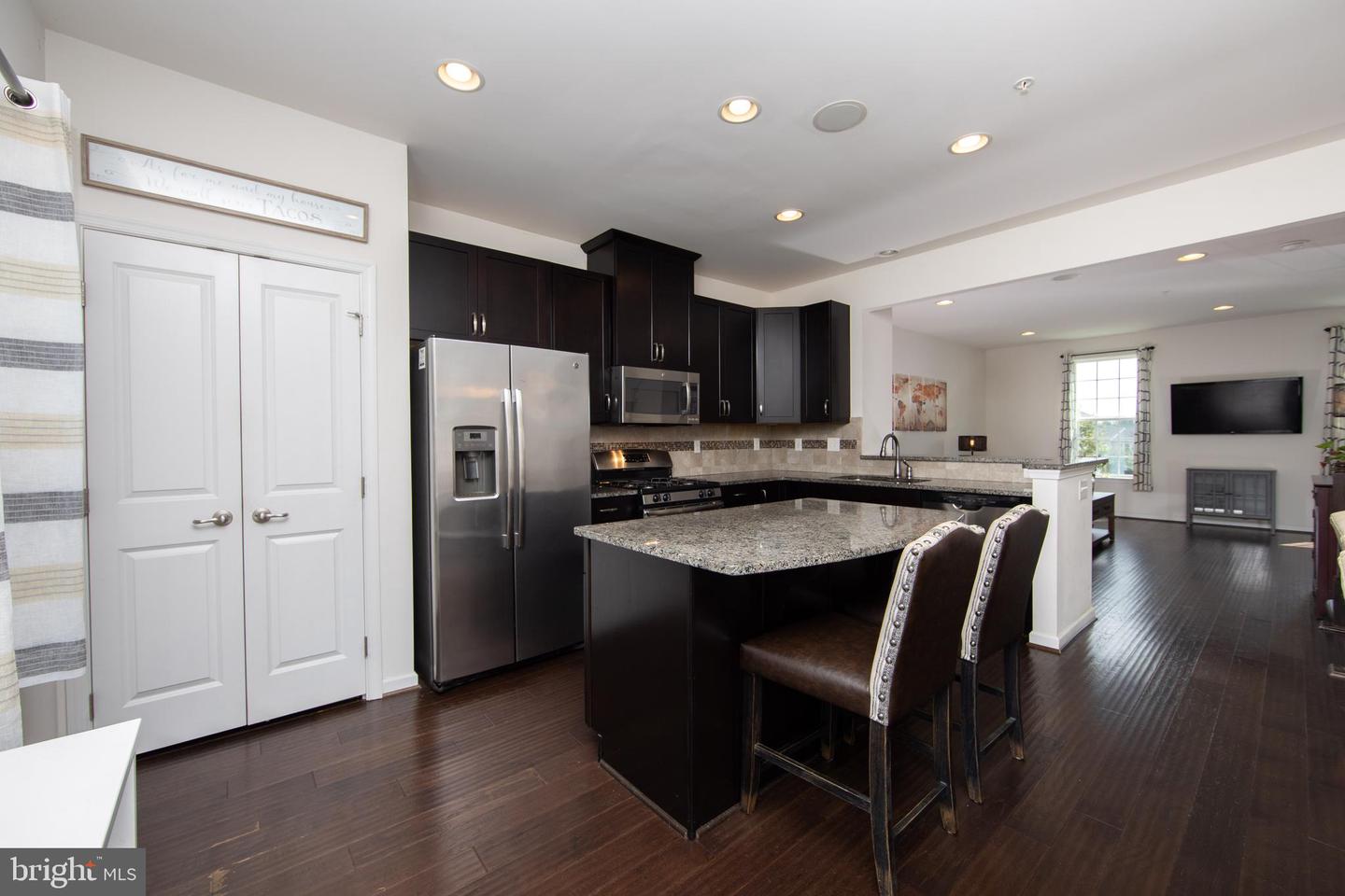 65 OLD CEDARBROOK ROAD Unit: 9