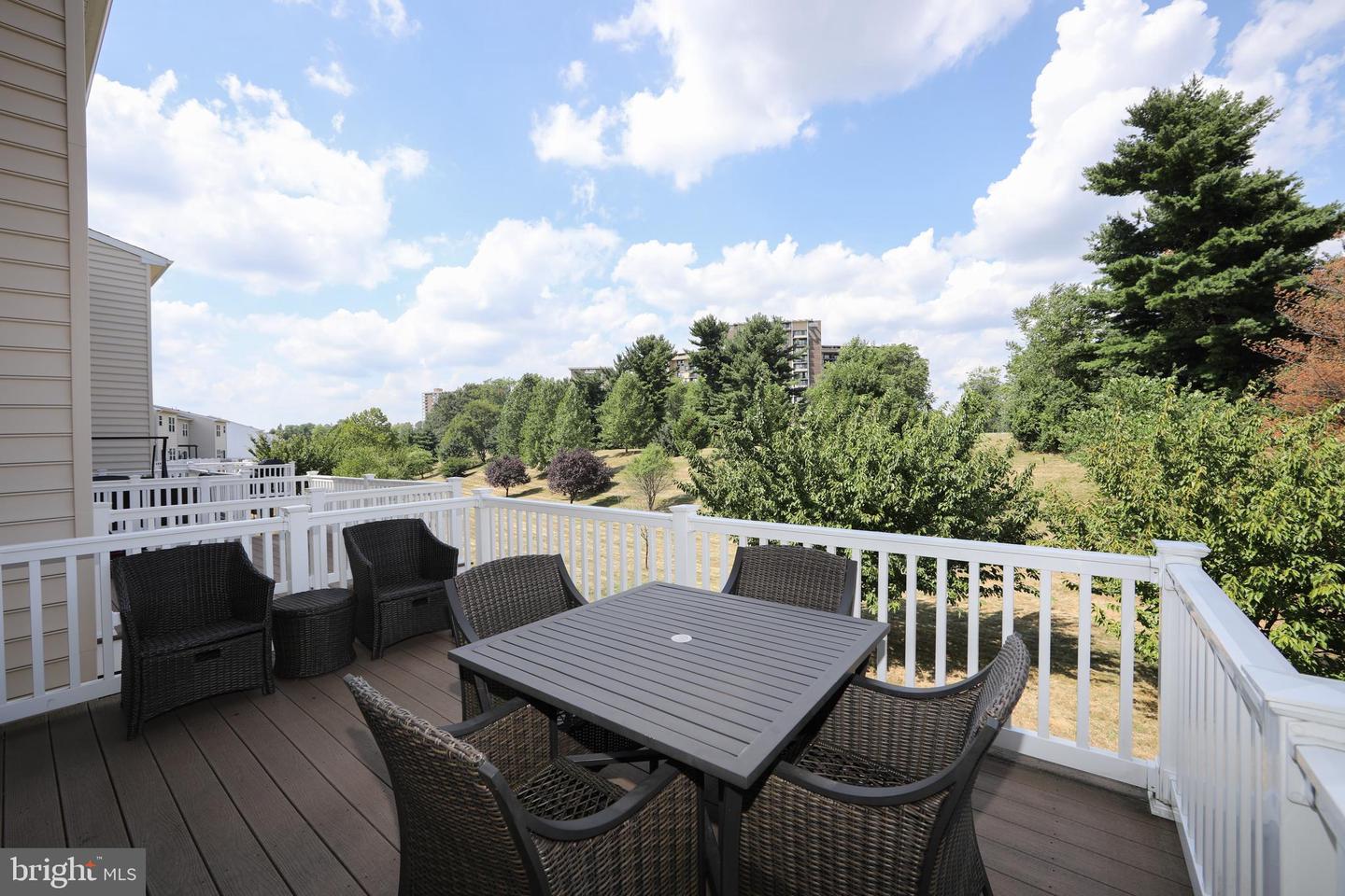 65 OLD CEDARBROOK ROAD Unit: 9