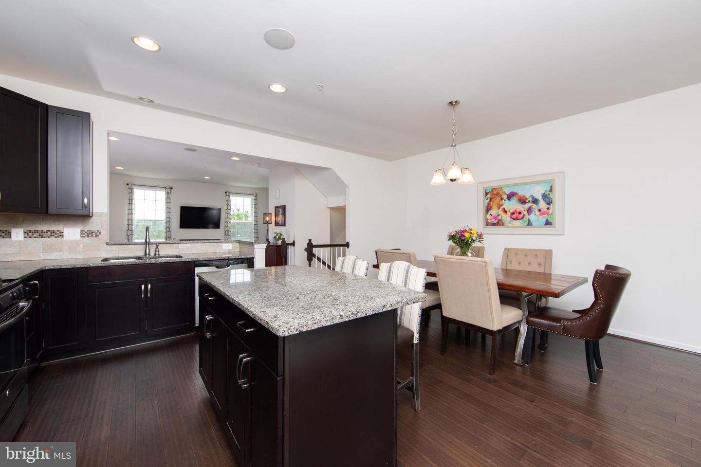65 OLD CEDARBROOK ROAD Unit: 9