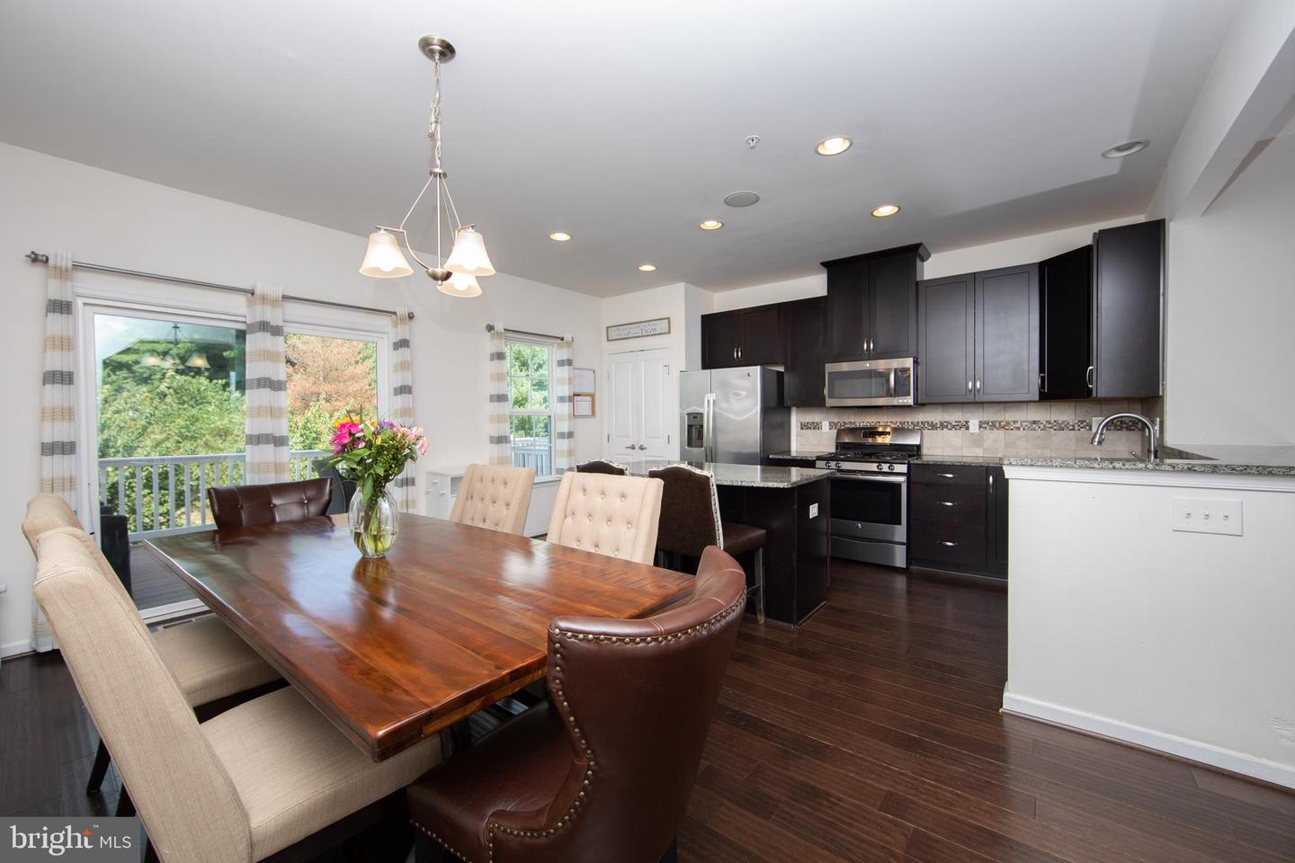 65 OLD CEDARBROOK ROAD Unit: 9
