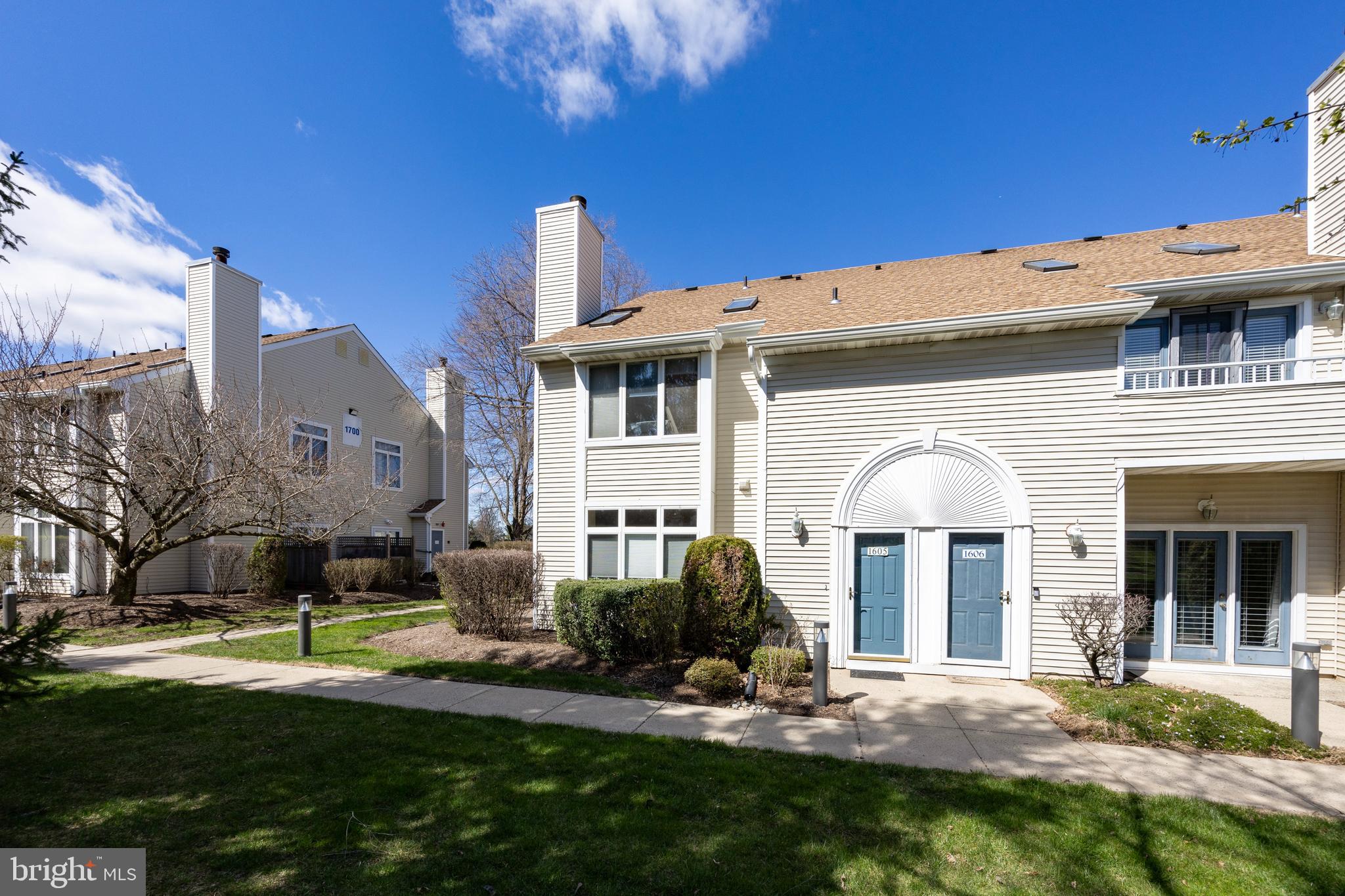 1605 Naomis Ct #1605