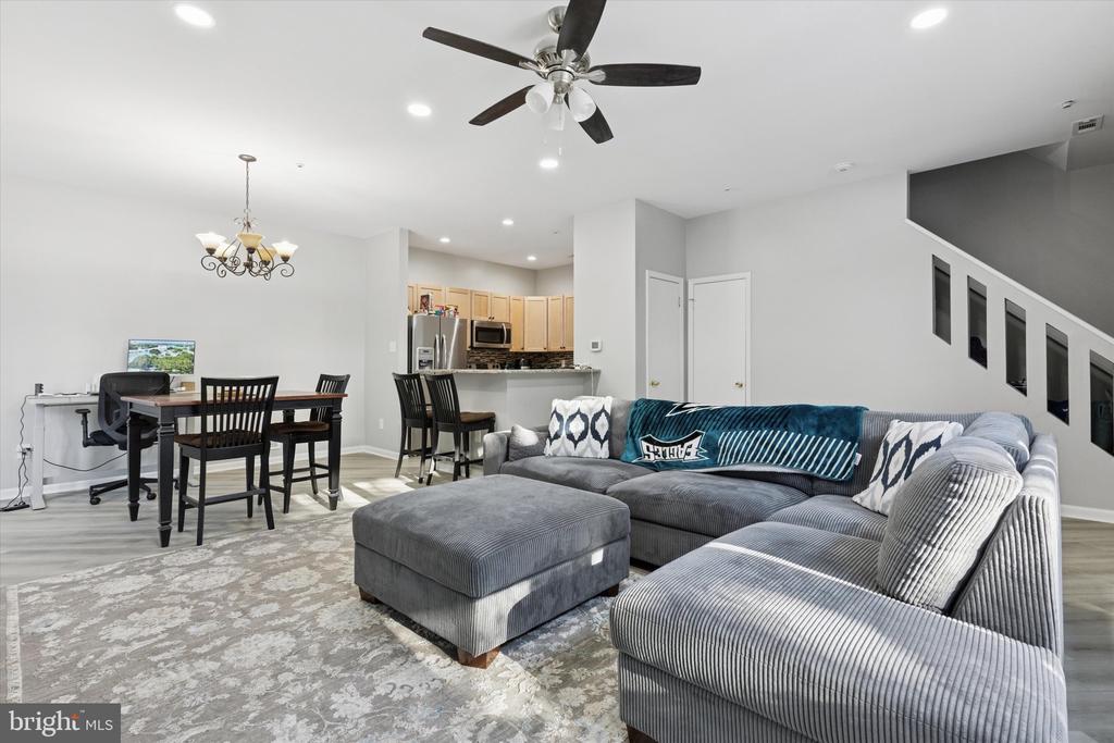 1605 NAOMIS COURT 1605