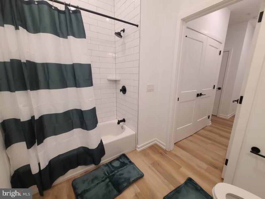 1327 N MARSTON STREET Unit: 101