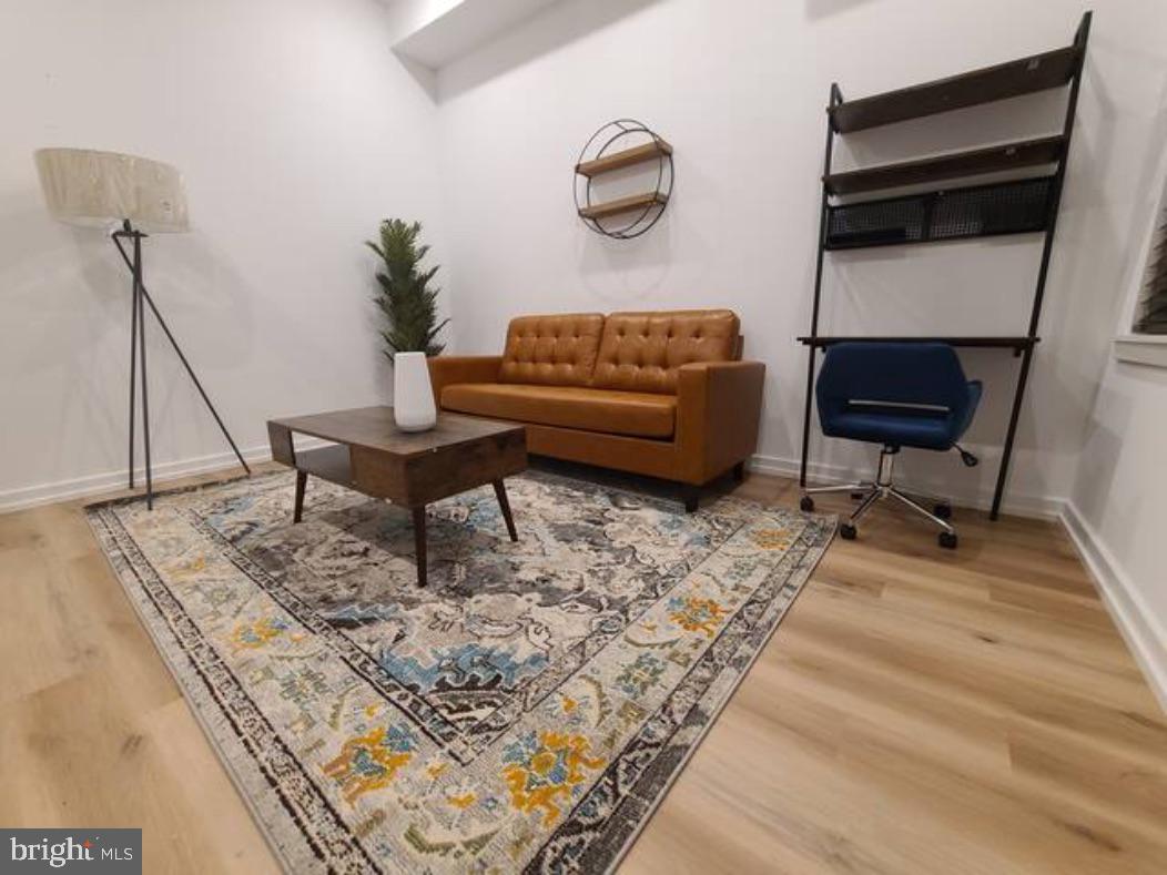 1327 N MARSTON STREET Unit: 101