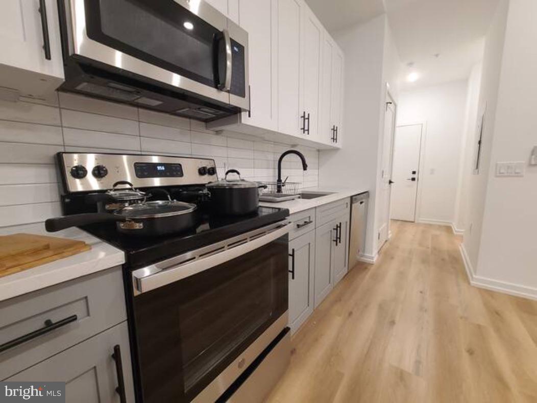 1327 N MARSTON STREET Unit: 101