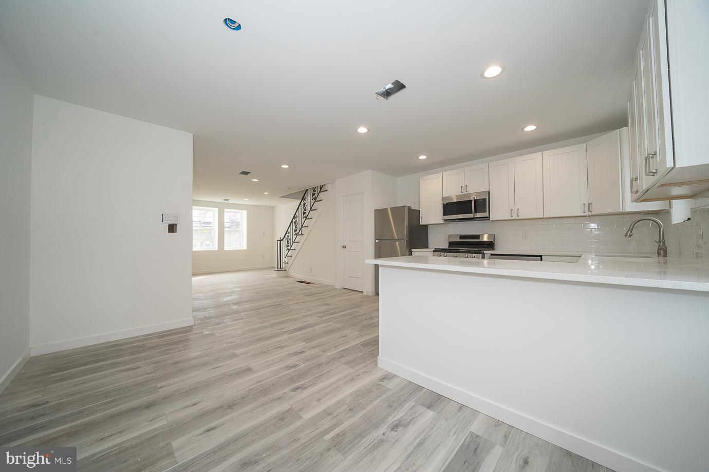 6338 LARGE STREET