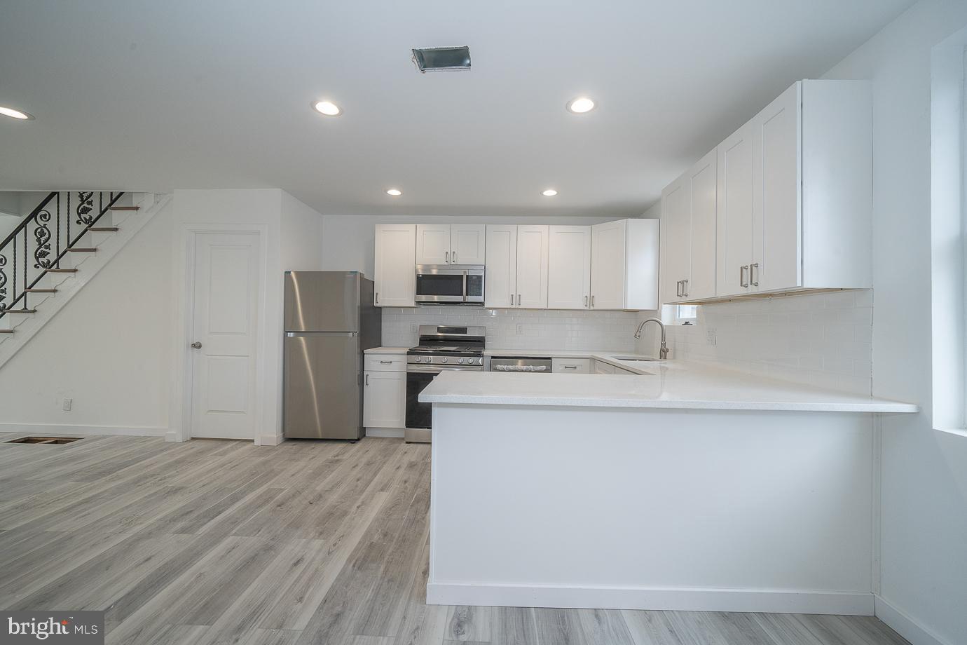 6338 LARGE STREET
