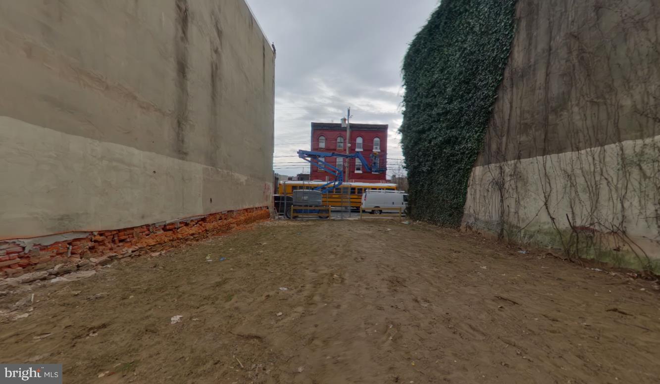 2254-2256 N 17TH STREET