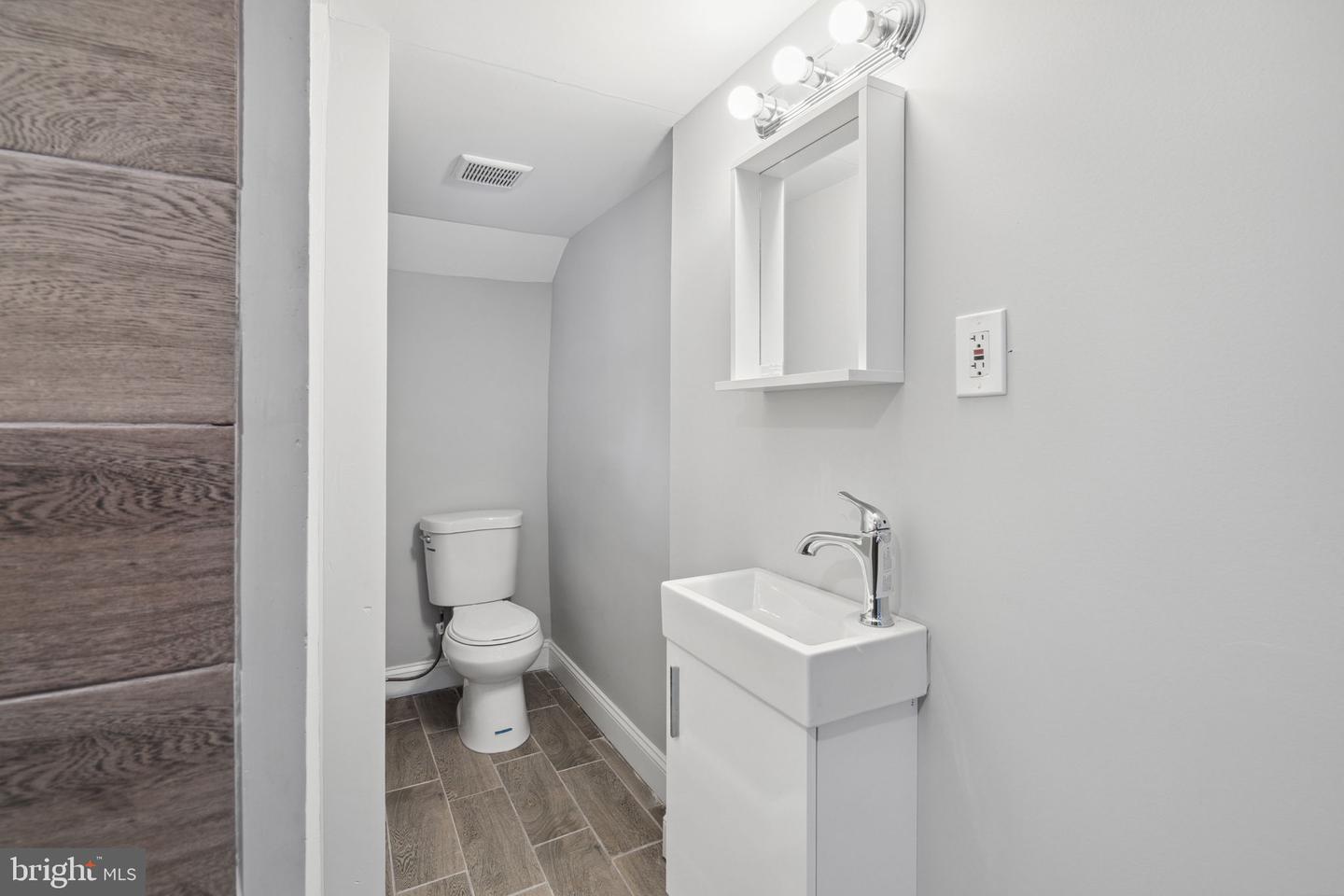 7208 LIMEKILN PIKE