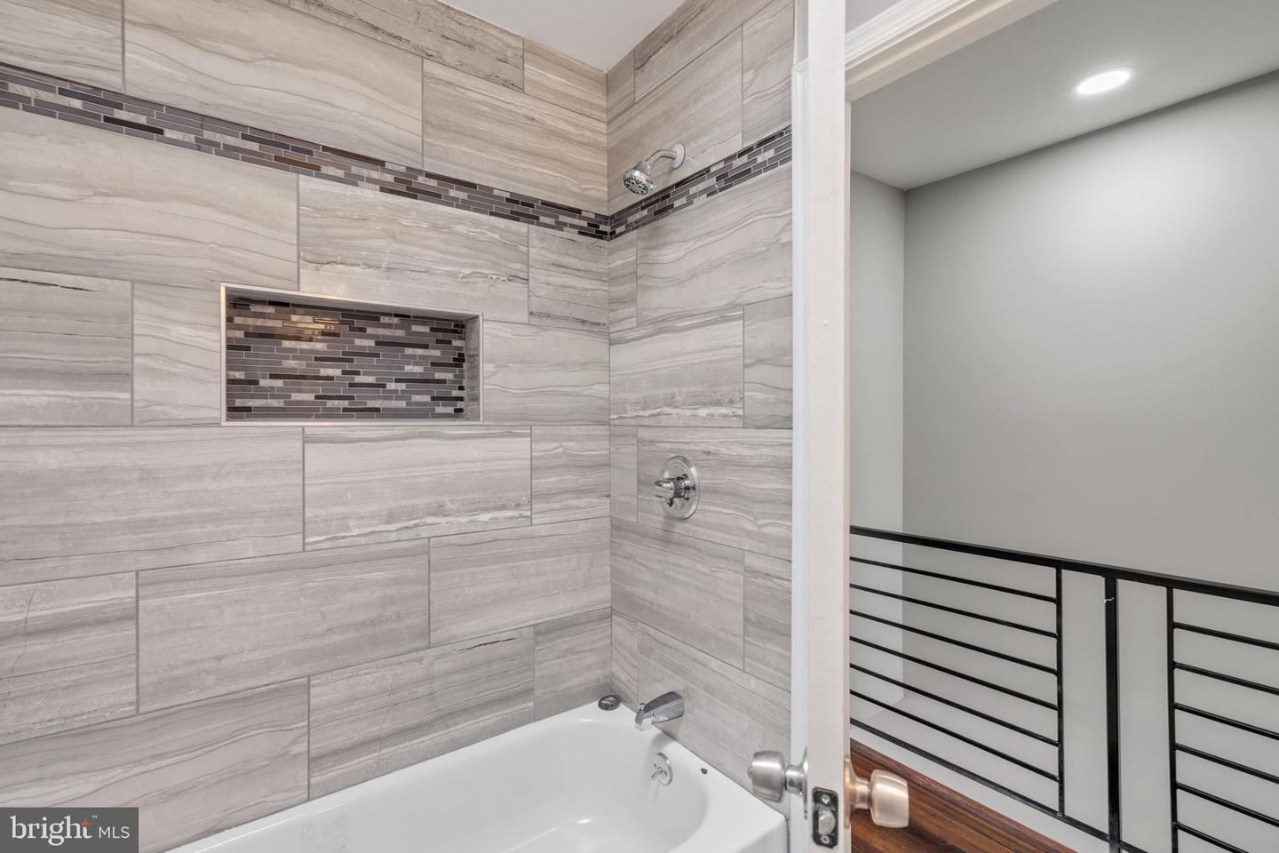 7208 LIMEKILN PIKE
