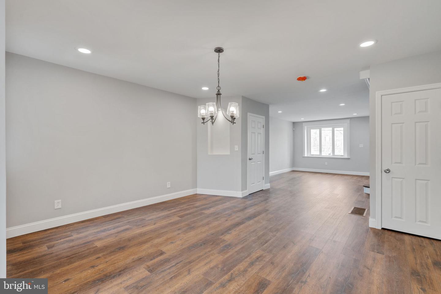 7208 LIMEKILN PIKE