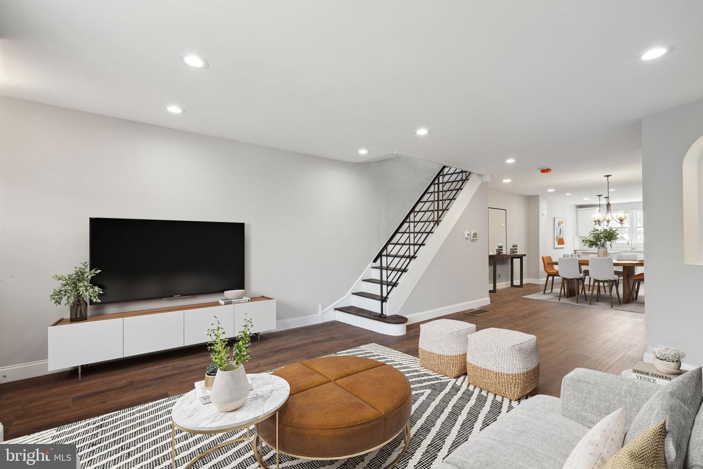 7208 LIMEKILN PIKE