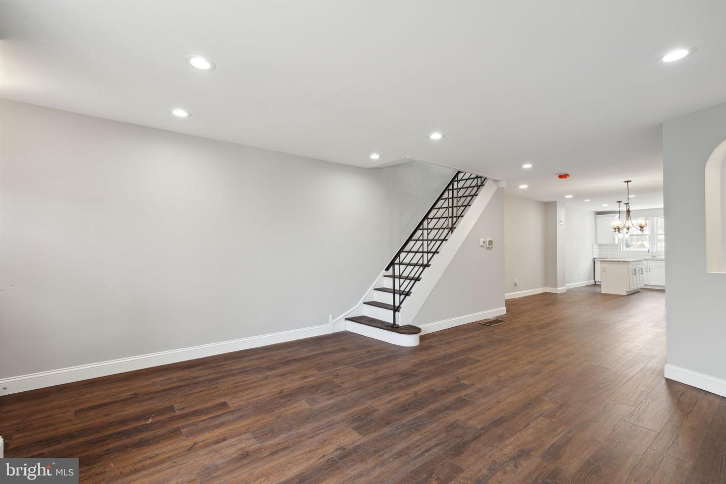 7208 LIMEKILN PIKE