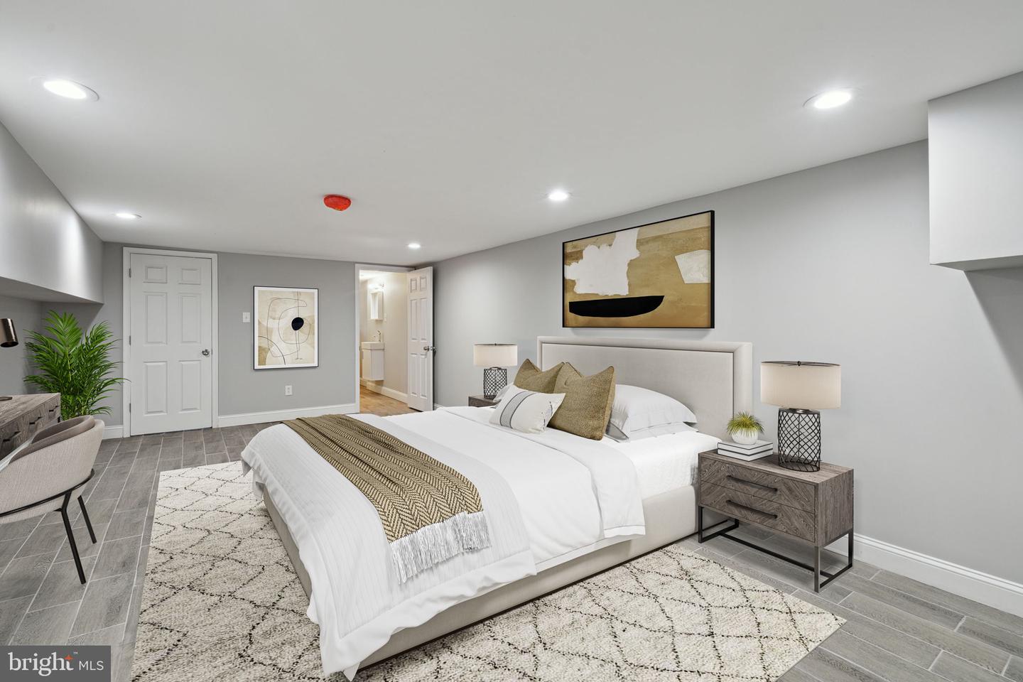 7208 LIMEKILN PIKE