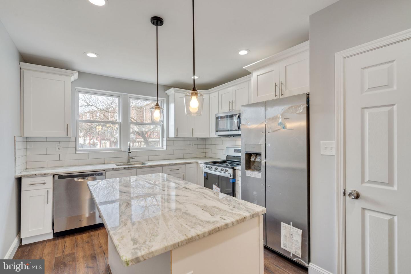 7208 LIMEKILN PIKE