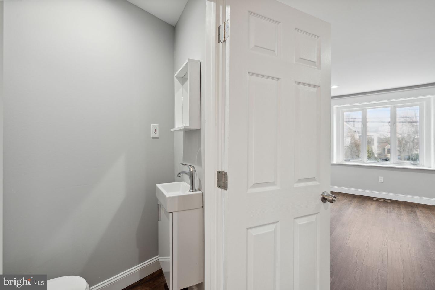 7208 LIMEKILN PIKE
