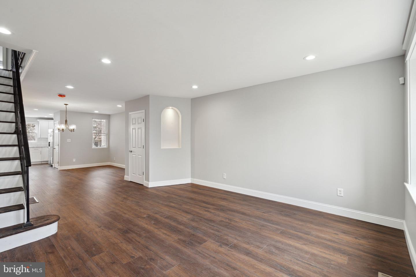 7208 LIMEKILN PIKE