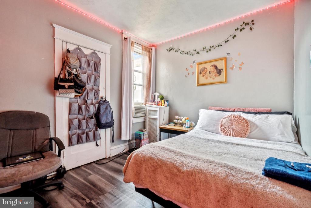 7347 Dicks Ave