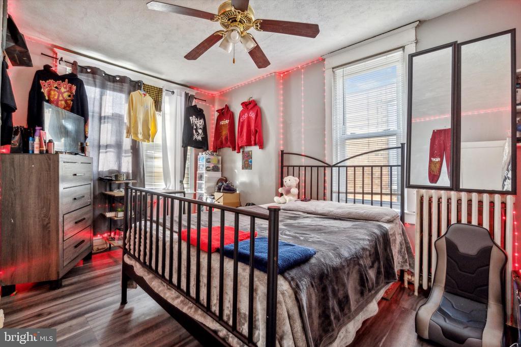 7347 Dicks Ave