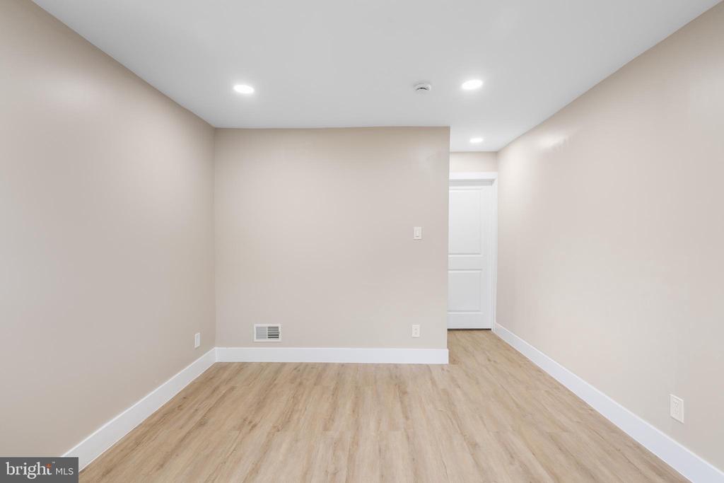 340 E Vernon Rd