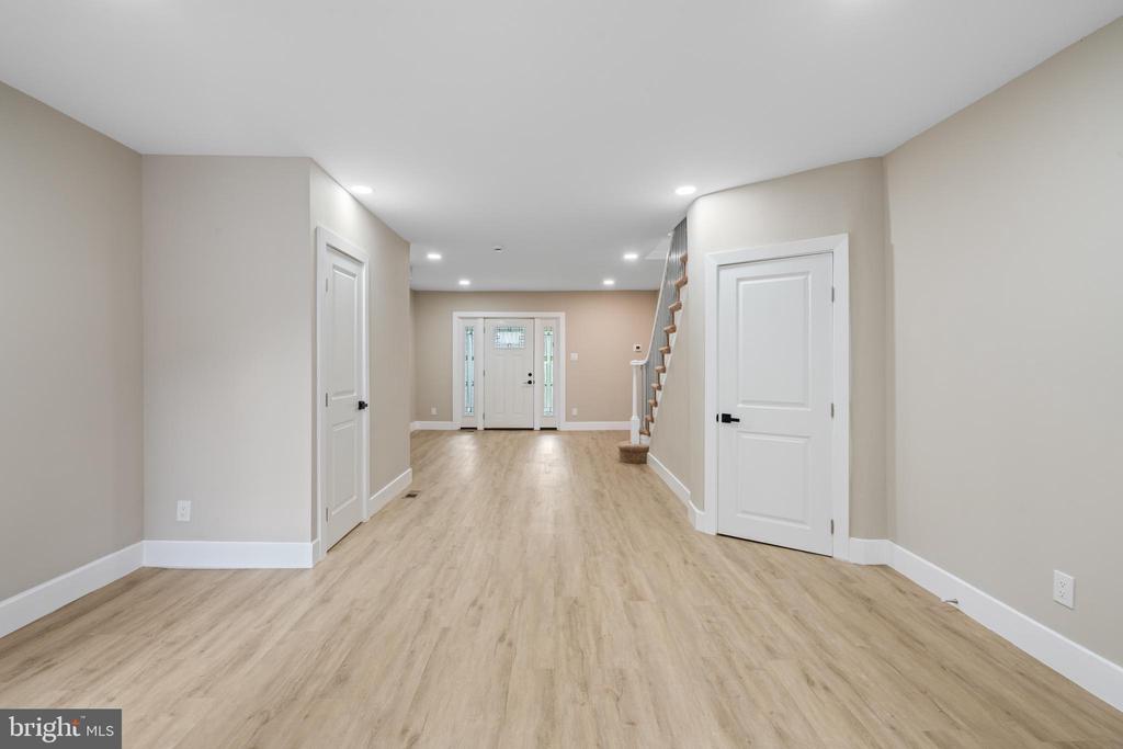 340 E Vernon Rd