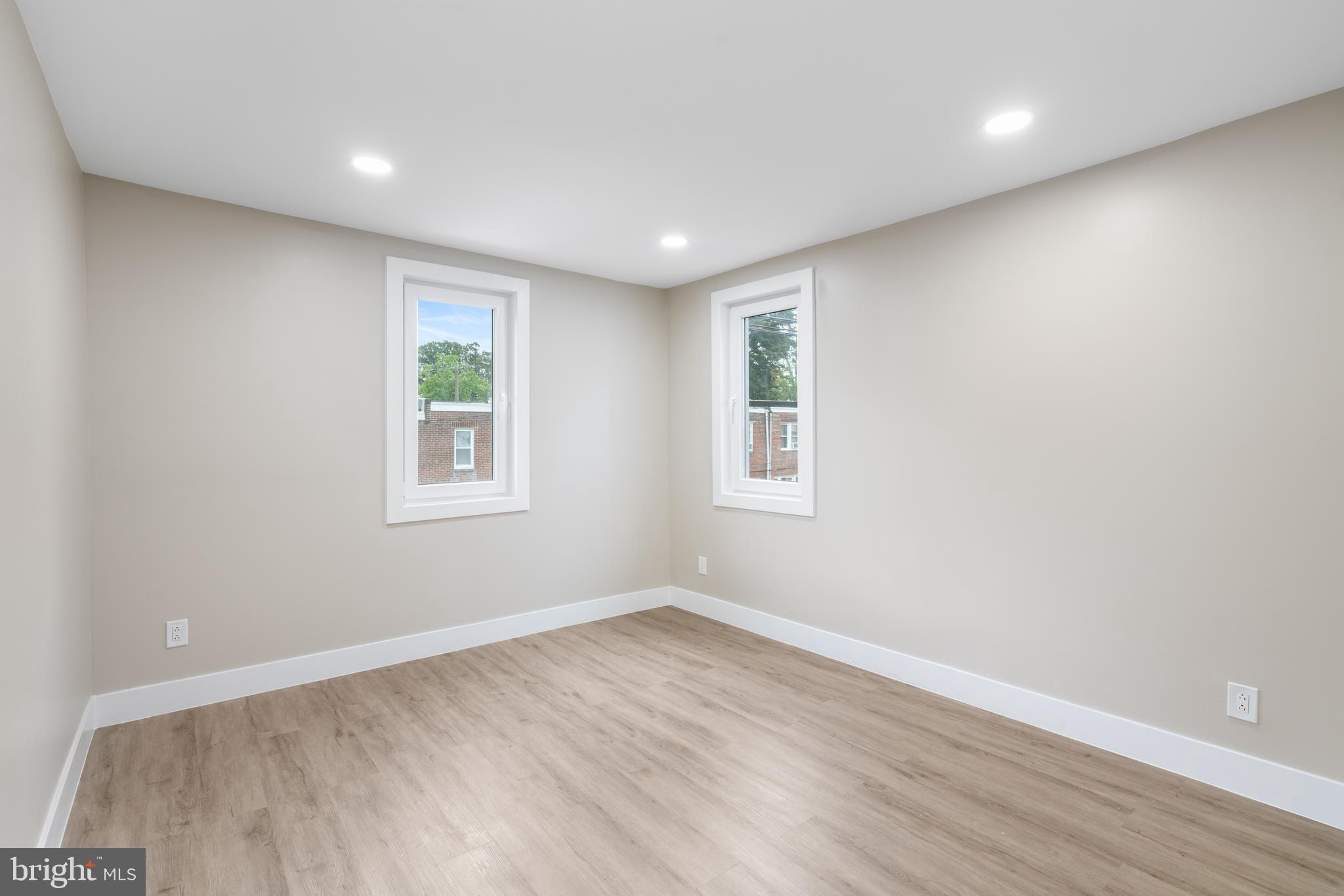 340 E Vernon Rd