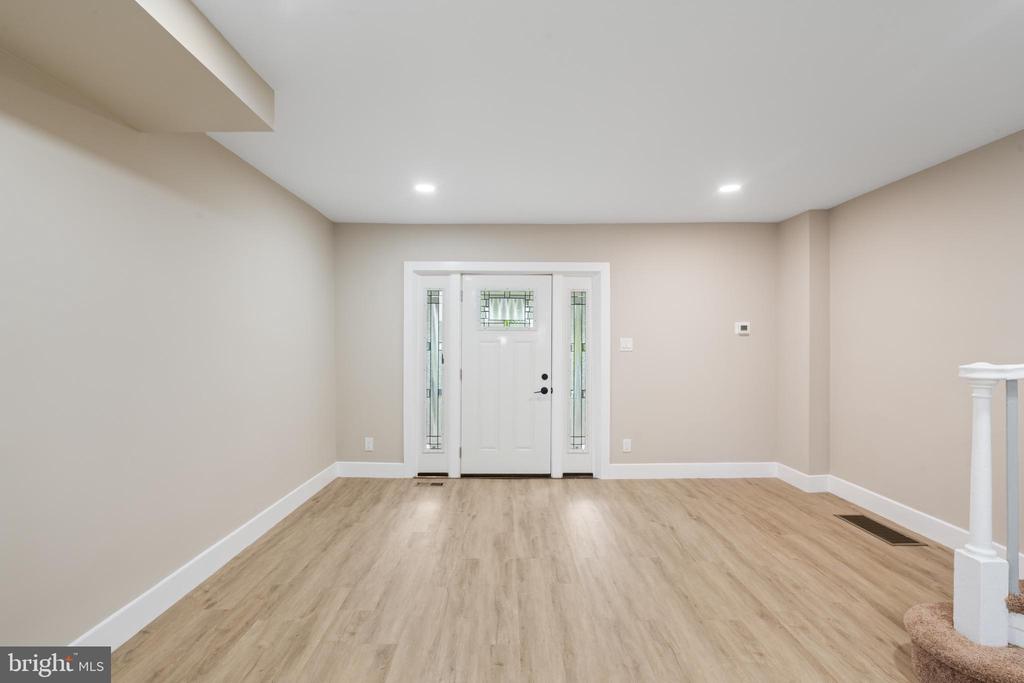340 E Vernon Rd