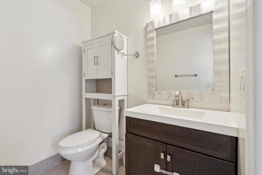 3711 PALISADES DR