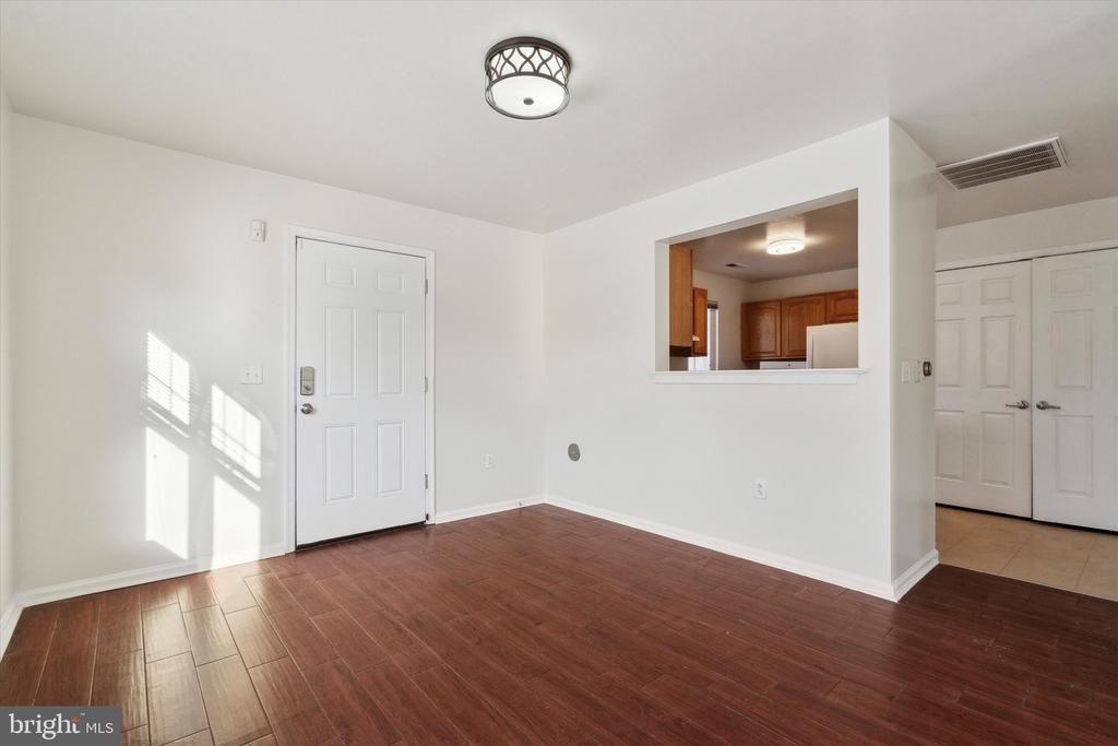 3711 PALISADES DR