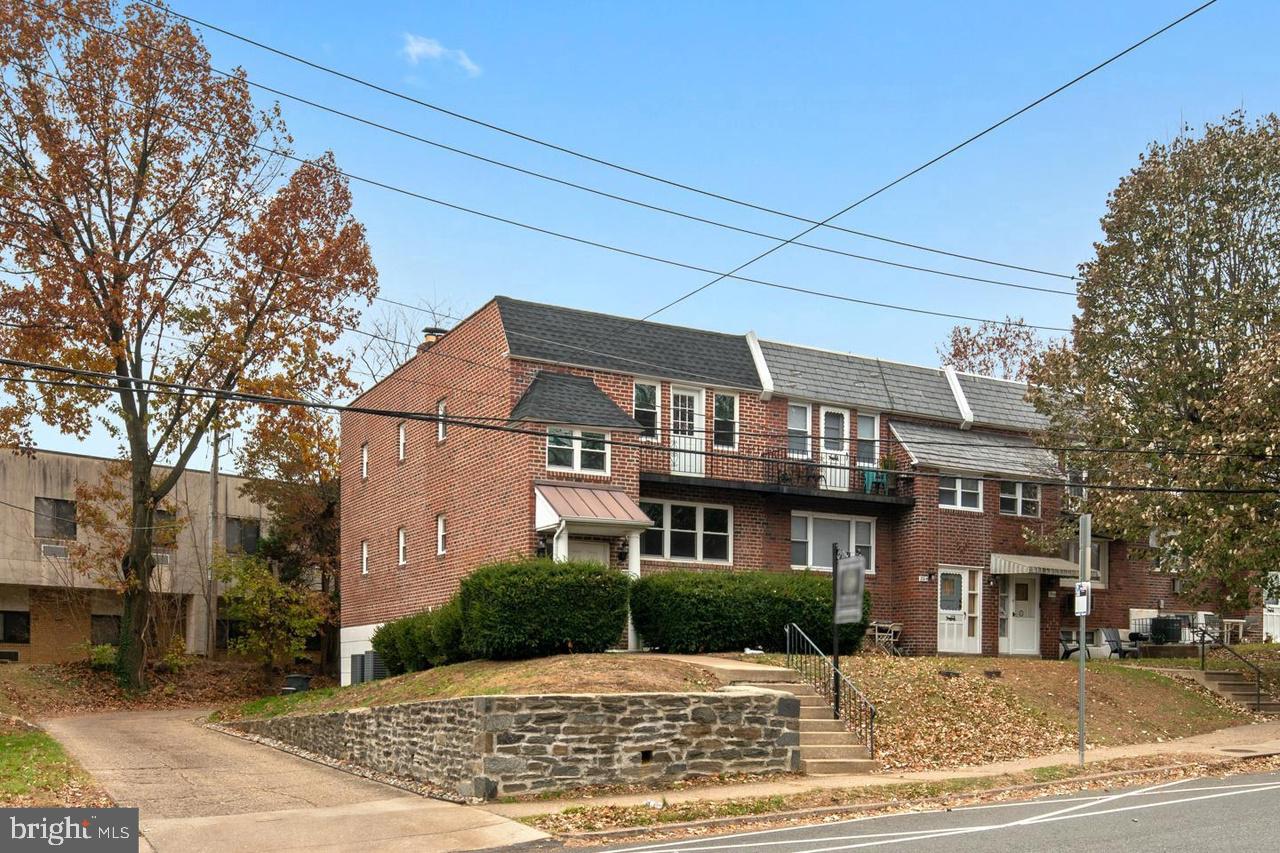 2702 CRANSTON RD