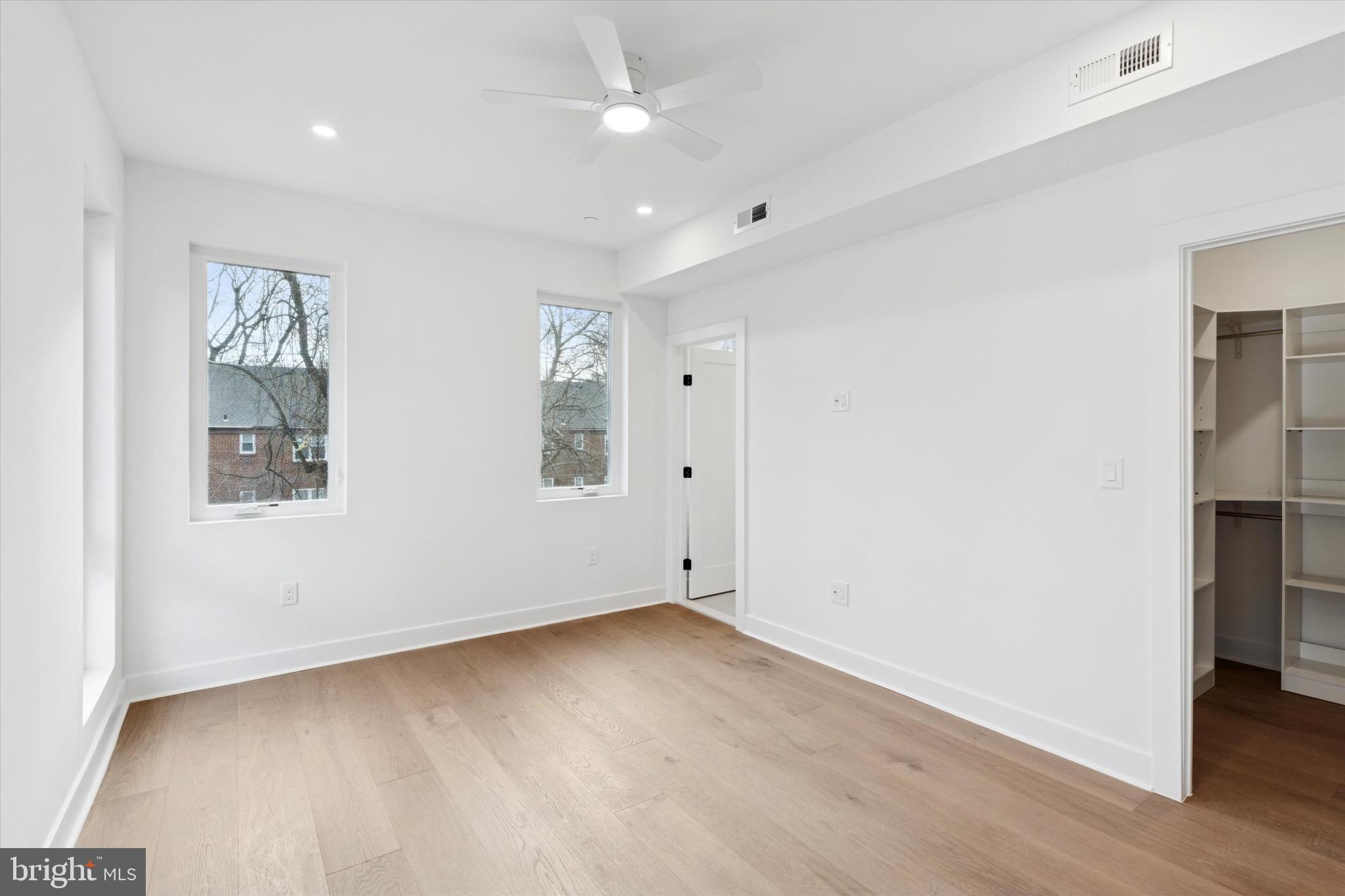 530 E BRINTON STREET