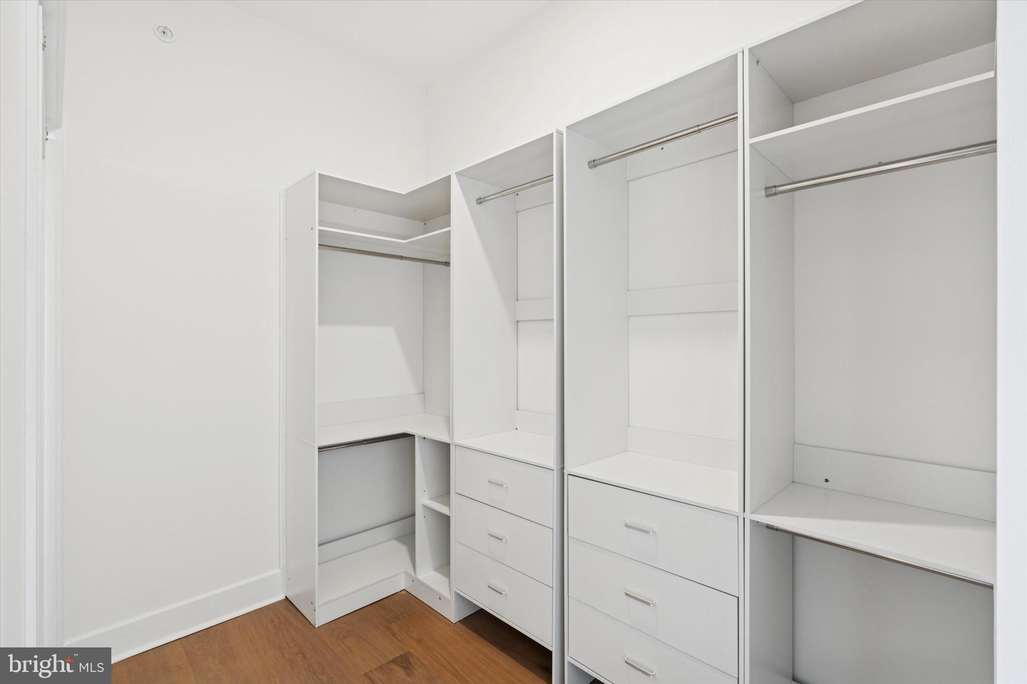 530 E BRINTON STREET