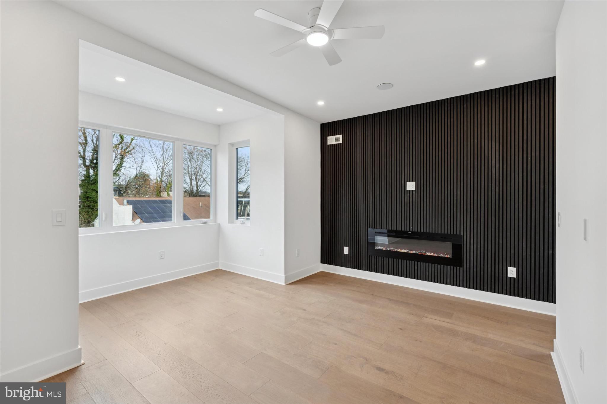 530 E BRINTON STREET