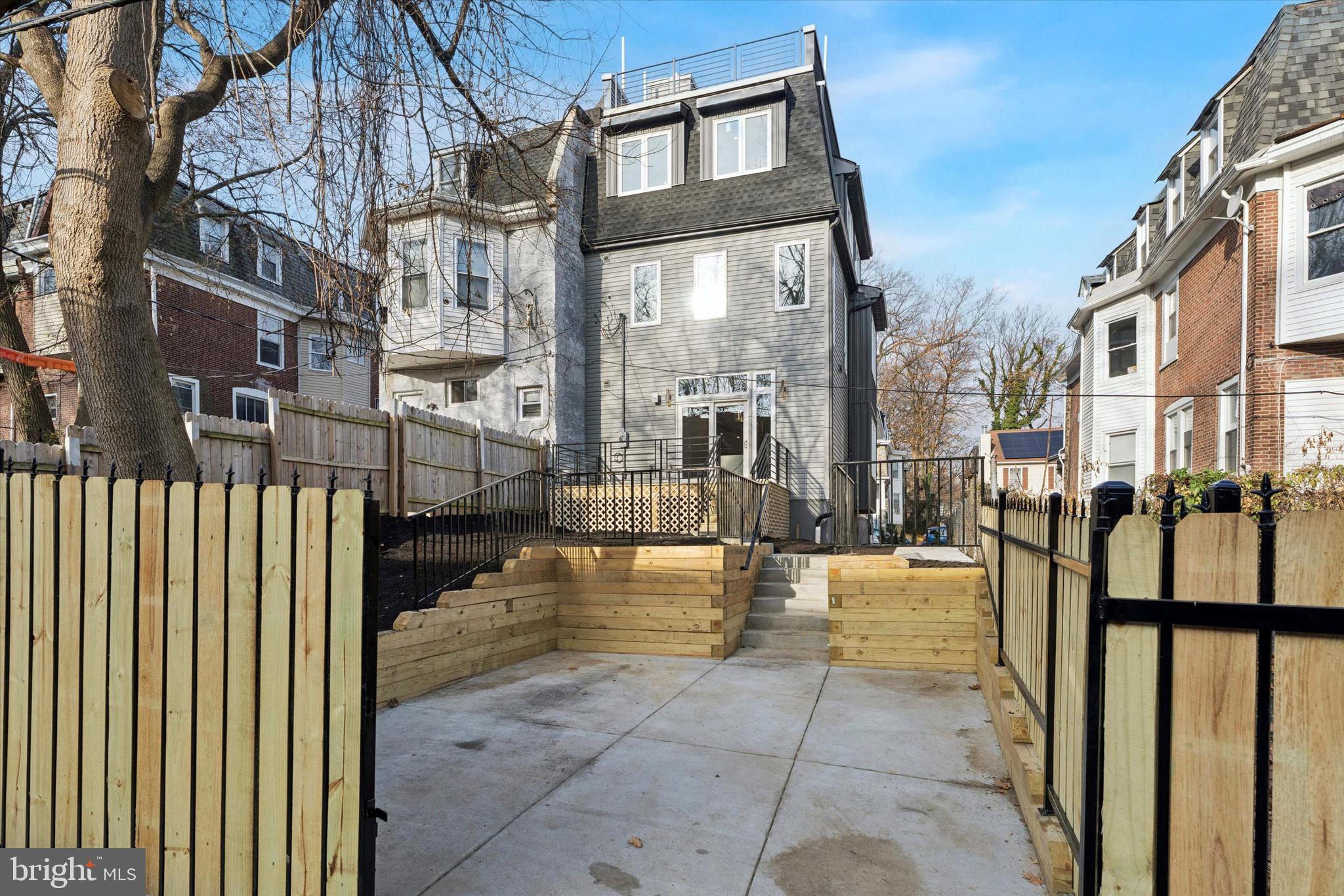 530 E BRINTON STREET