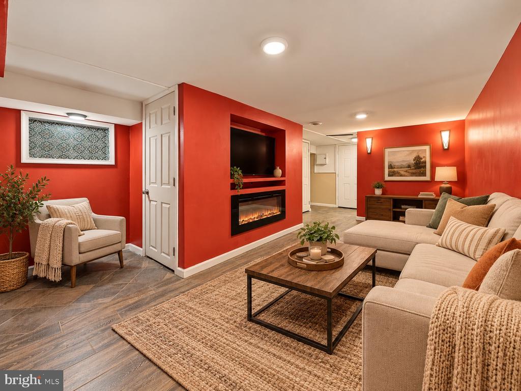 5500 ANGORA TERRACE