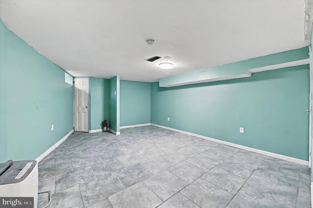 5500 ANGORA TERRACE