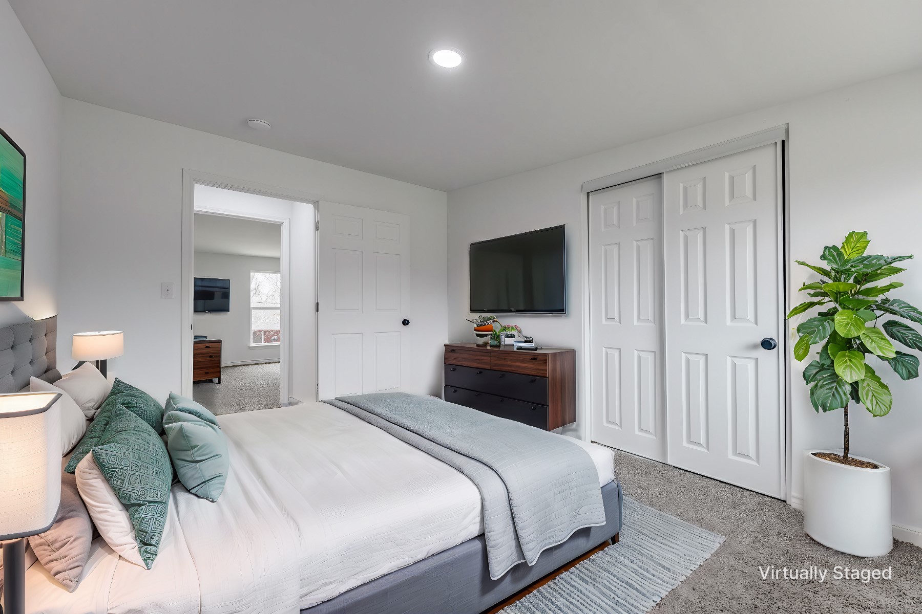 3202 N Calais Street