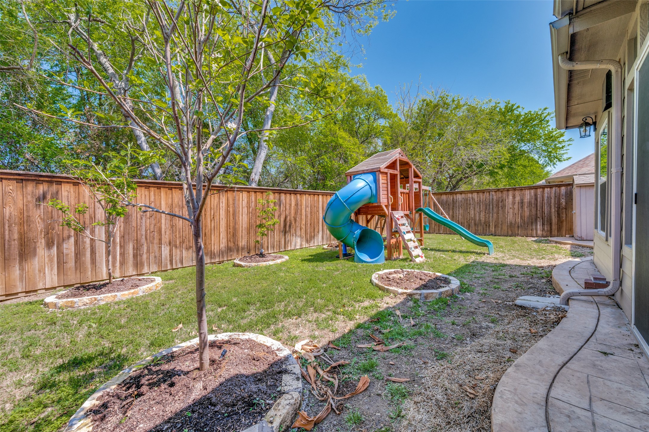 3736 Buchanan Street