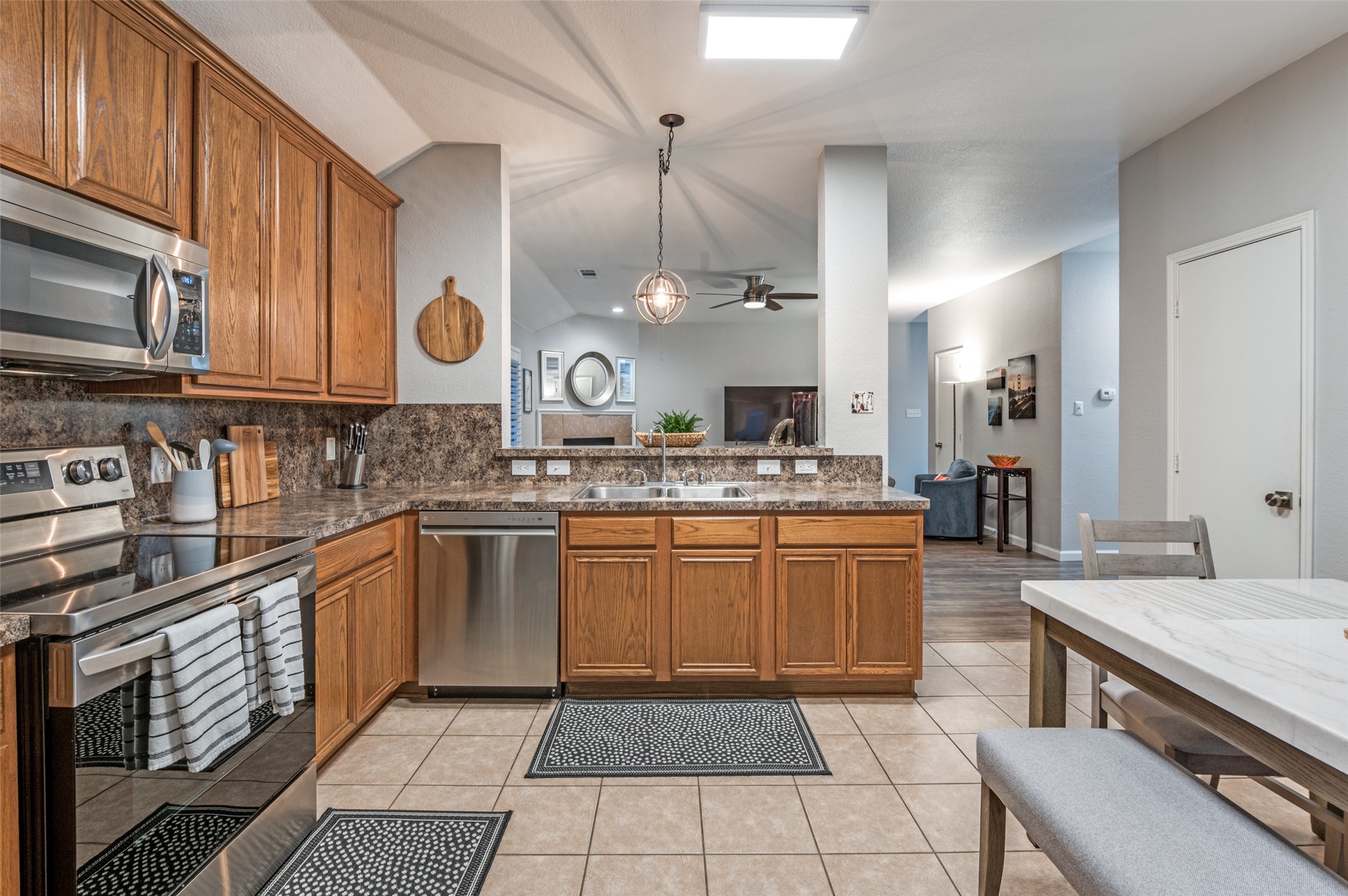 3305 Hoover Drive