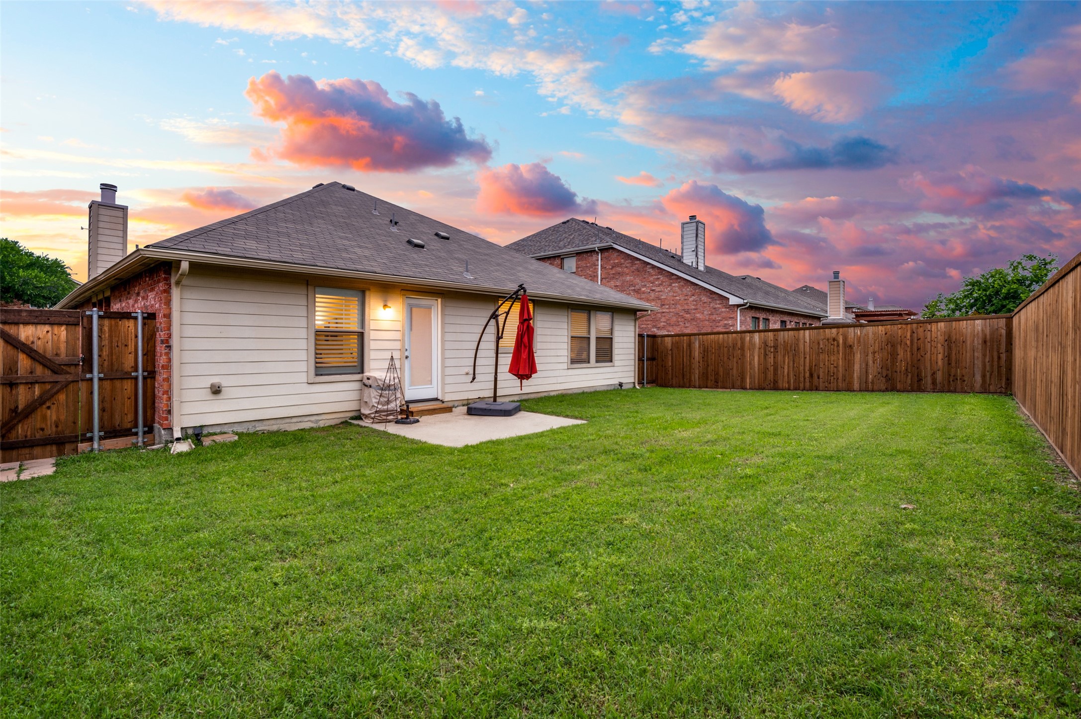 3305 Hoover Drive
