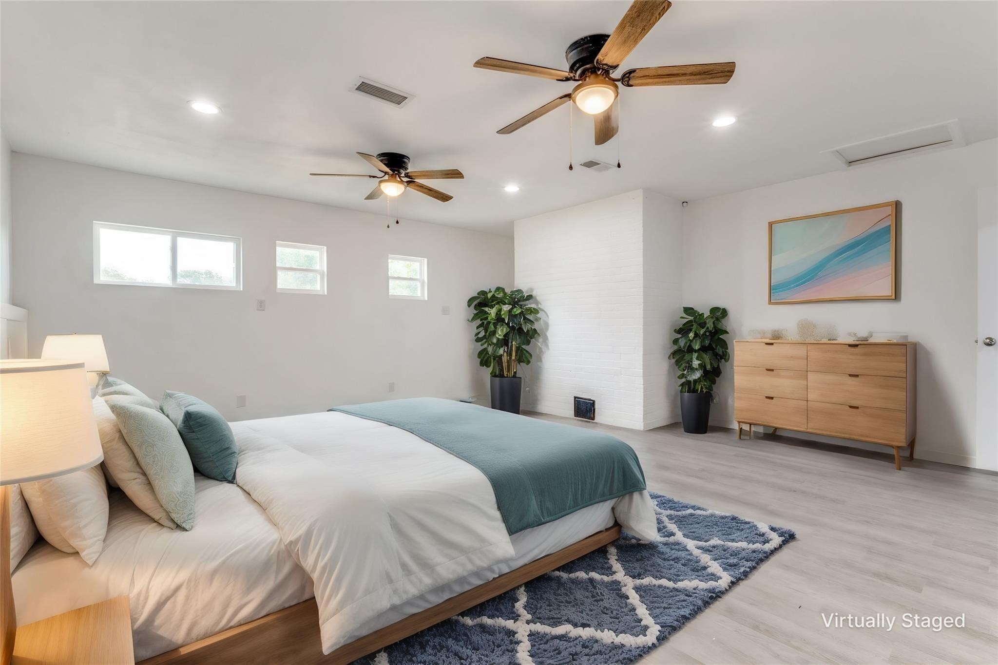 3118 N Calais Street