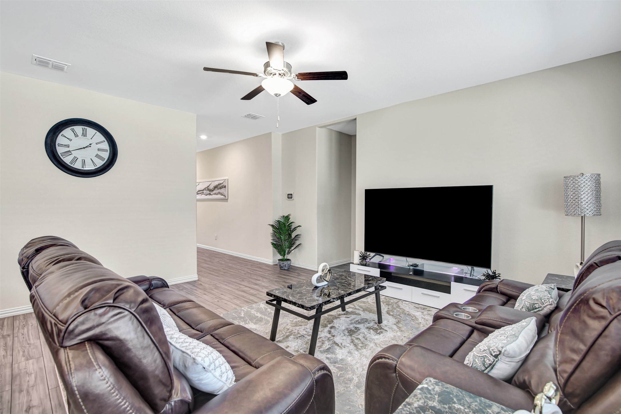 409 Hackberry Street