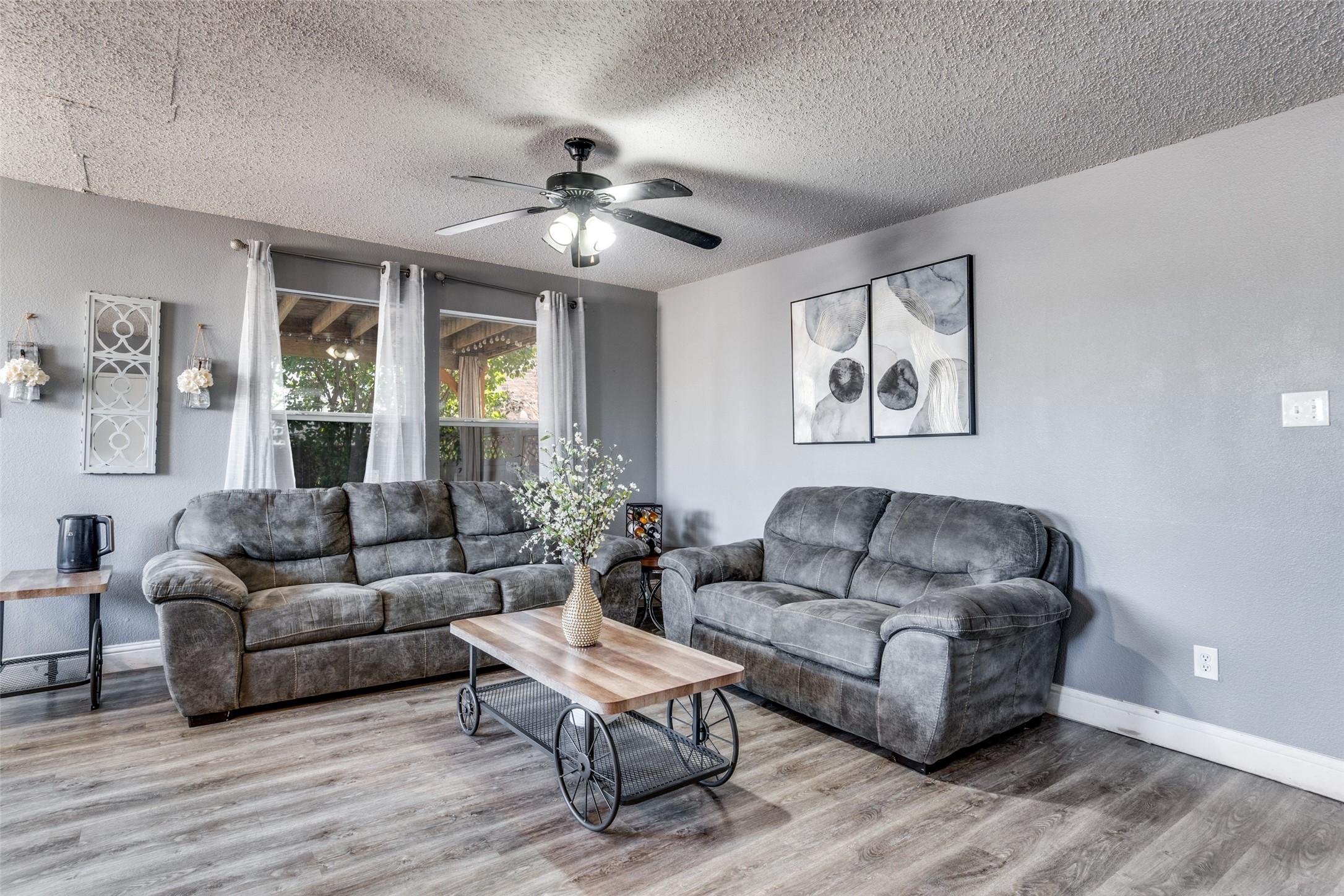 2809 Southridge Drive