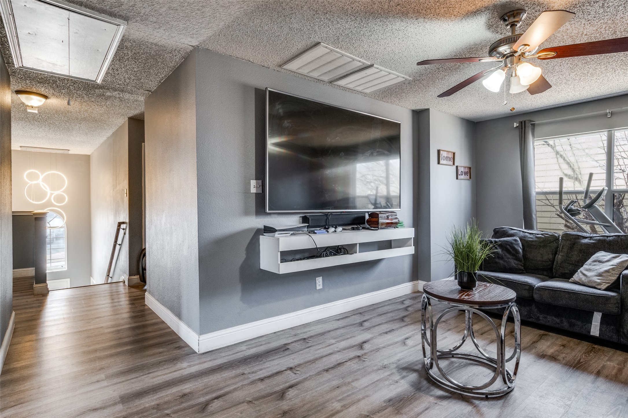 2809 Southridge Drive