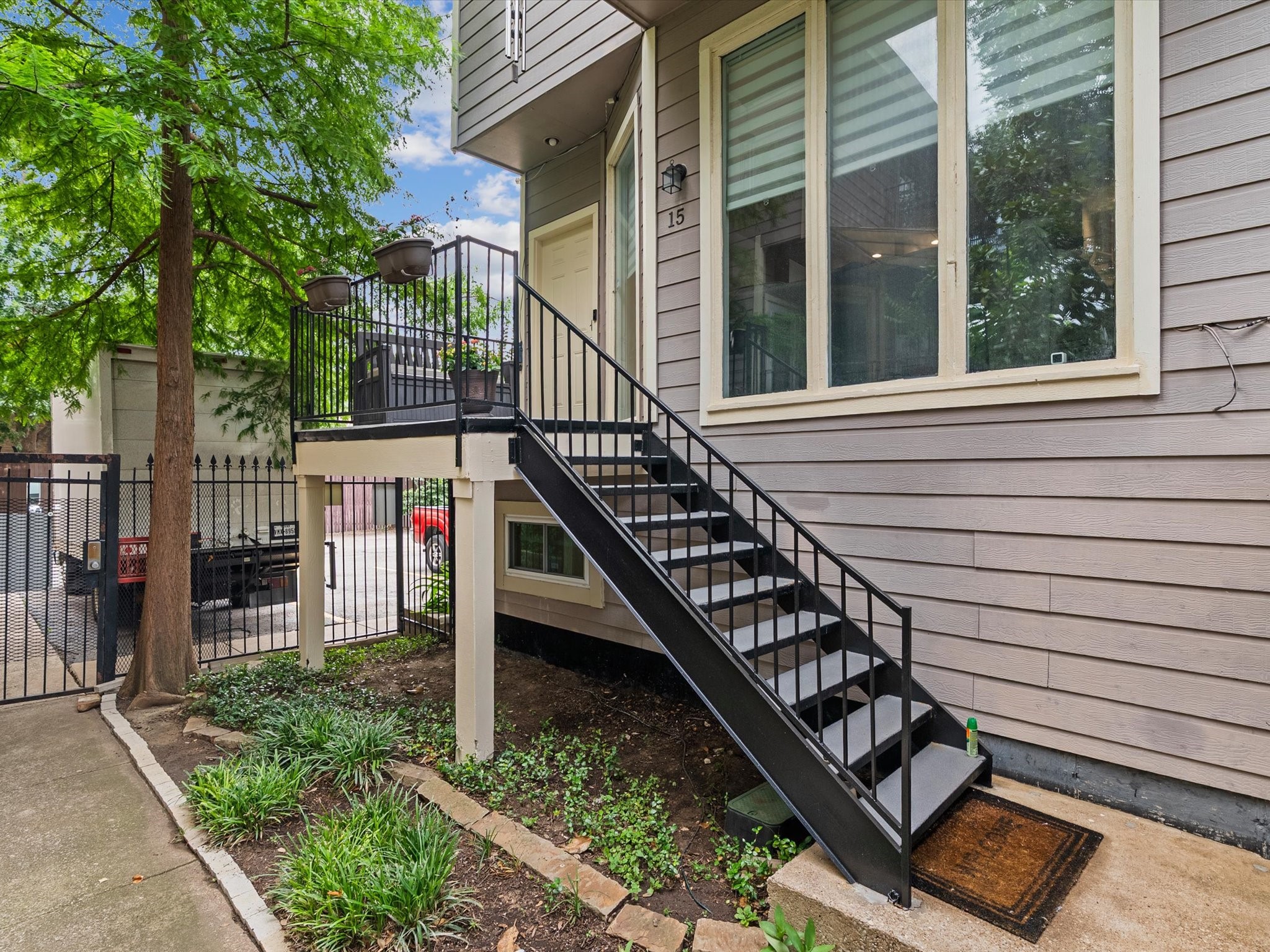 8522 Park Lane 15
