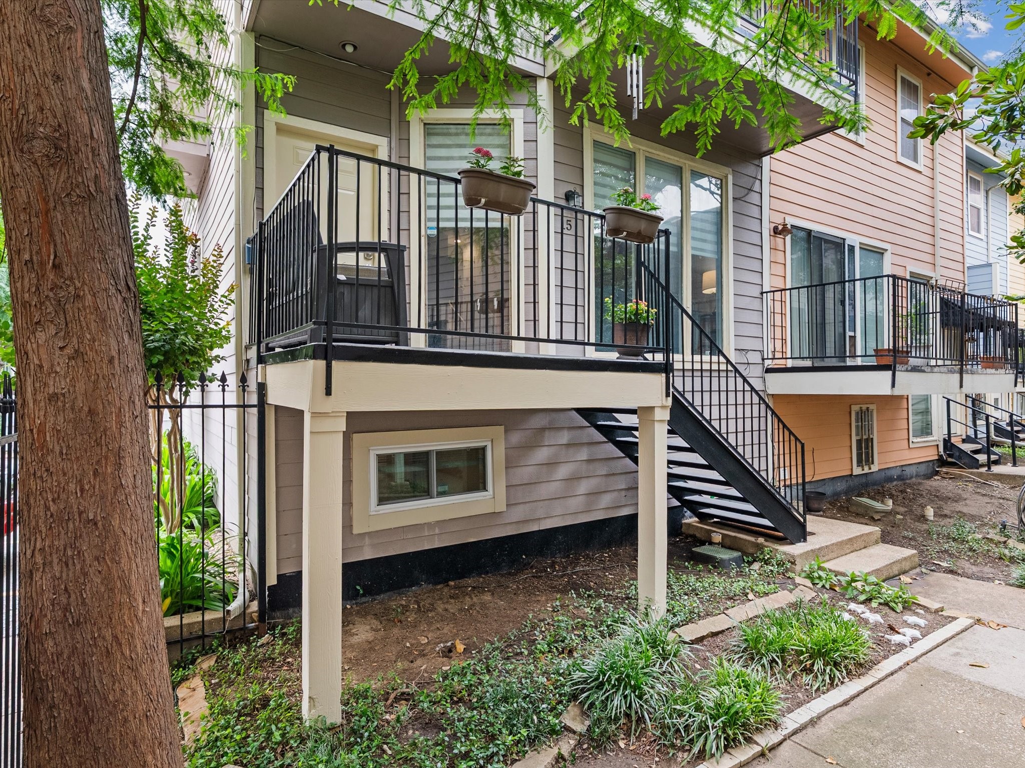 8522 Park Lane 15