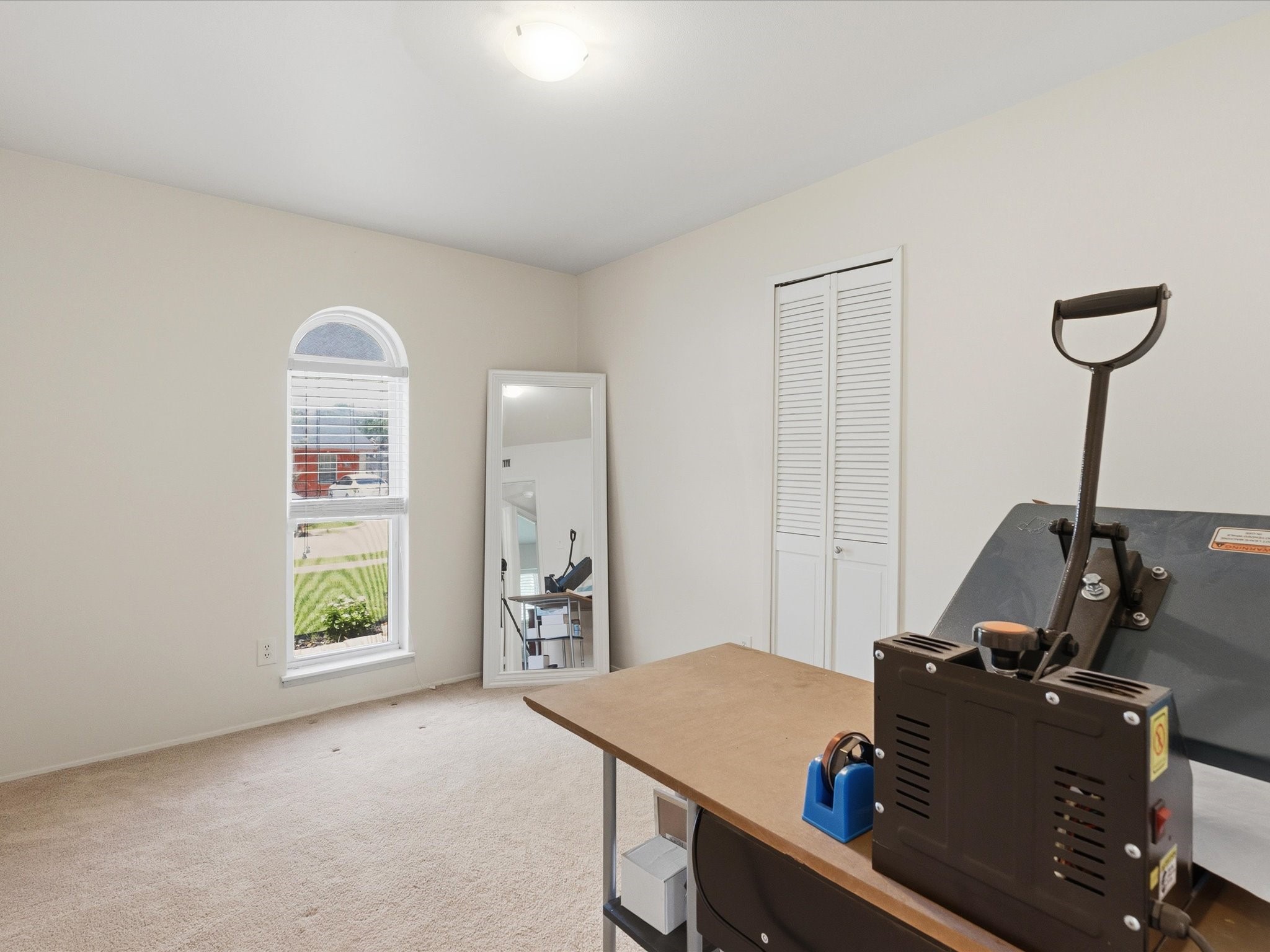 4050 Salem Drive