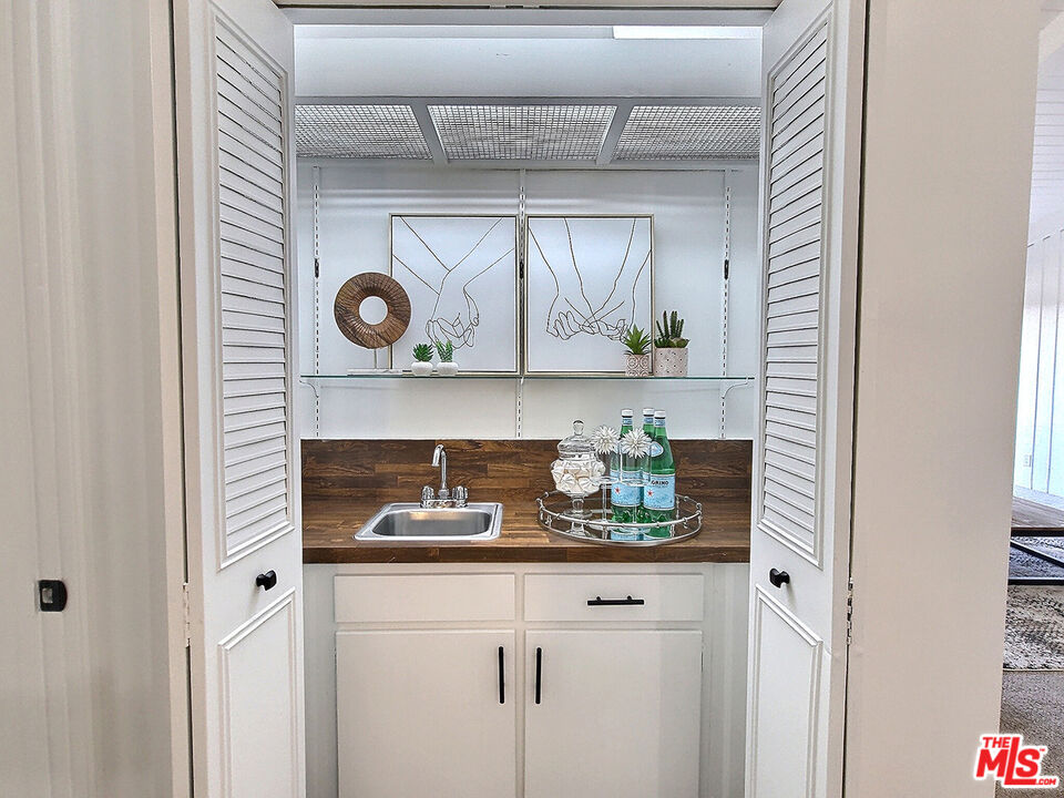 6525 Green Valley Cir Unit: 314